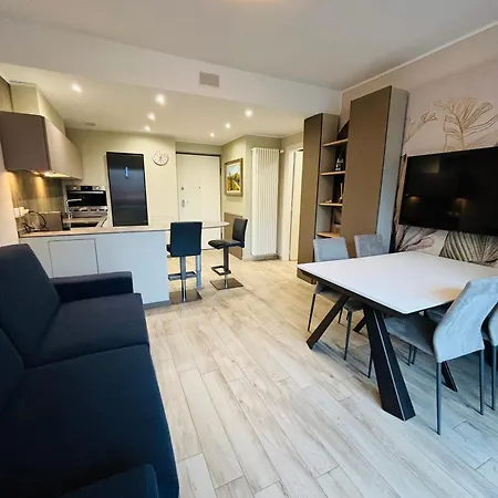 Ales - Elegant 1-bedroom With Private Garage